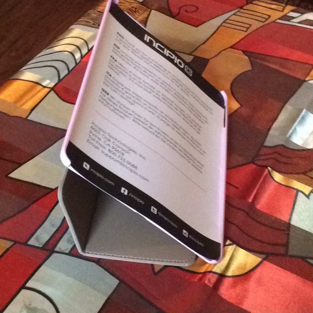 Incipio iPad Case - Picture 3 of 4